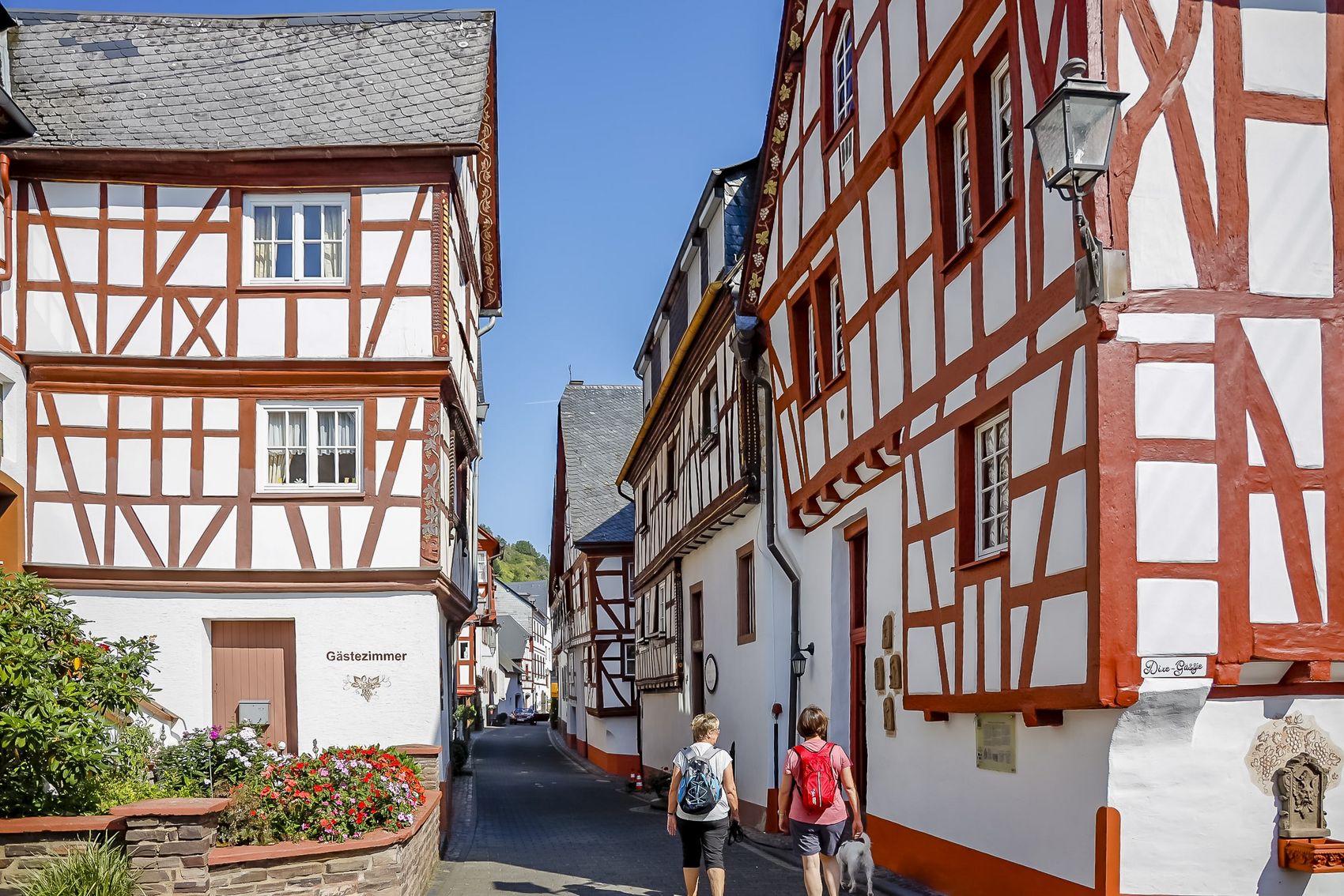 St. Aldegund The picture shows part of a street from St. Aldegund. There are only half-timbered houses in the picture.