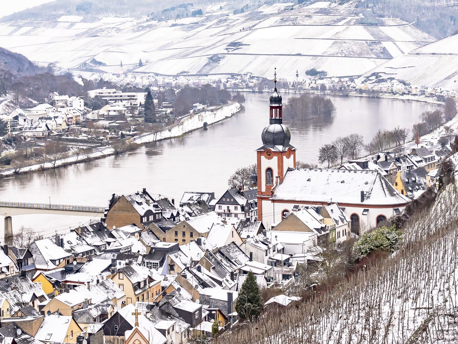 Mädel aus Zell (Mosel)