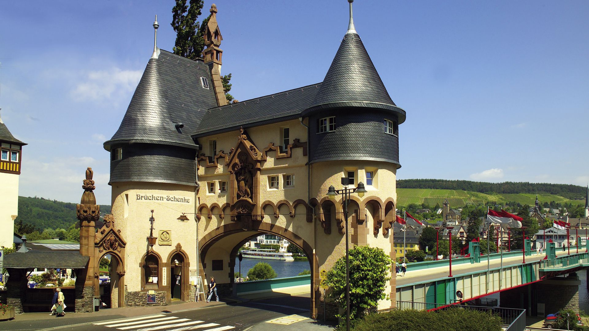 Traben-Trarbach Auf dem Bild befindet sich die Brücke in Traben-Trarbach.
