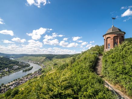 Collis tower The Collis Tower is in the picture. The tower stands on a hill in the old town of Zell on the Mosel. You have a fantastic view of the Mosel and the districts of Zell.